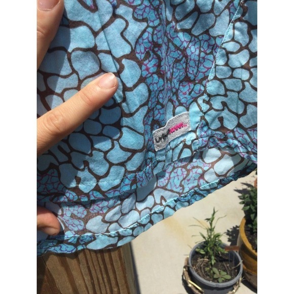 Urban & sweet size medium scrub top scrubs womens blue brown feminine - Picture 2 of 12